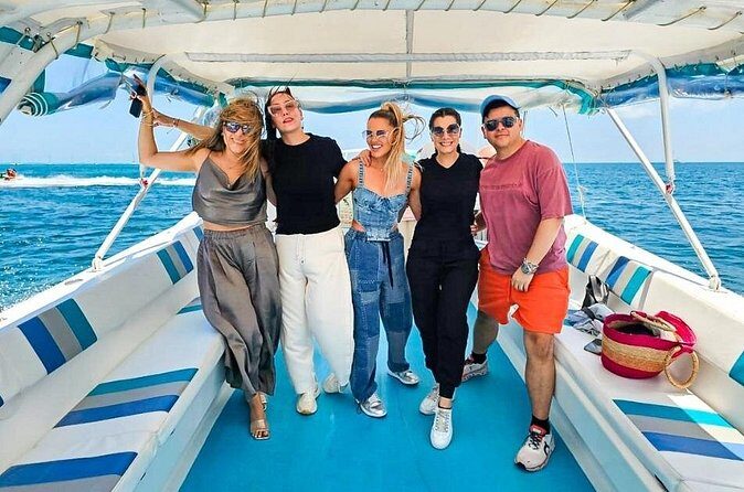 VIP Round Trip Private Transportation to Isla Mujeres - FAQs