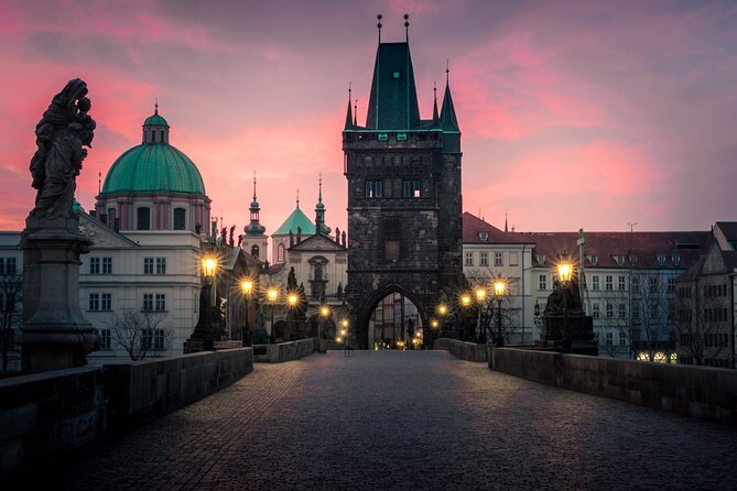 VIP Tour: Professional Photos - You and Prague Best Monuments - Lowest Price Guarantee Offered