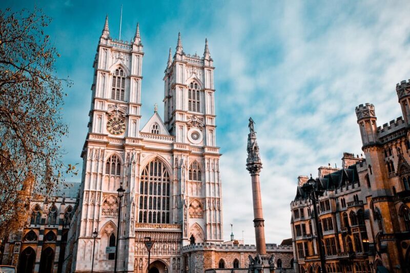 VIP Westminster Abbey & Upper Gallery and Buckingham Palace - What’s Included and What’s Not