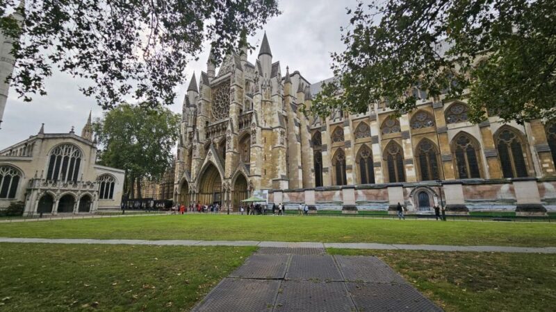 VIP Westminster Abbey & Upper Gallery and Buckingham Palace - Practical Details and Tips