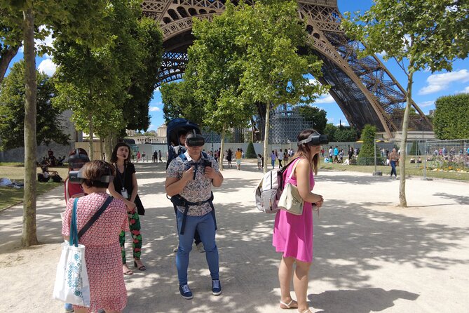 Virtual Reality Guided Tour at the Eiffel Tower - Eiffel Tower History