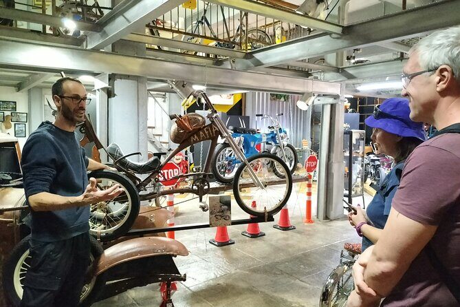 Visit Art Gallery on Wheels in Teror - An In-Depth Look at the Art on Wheels Gallery Experience