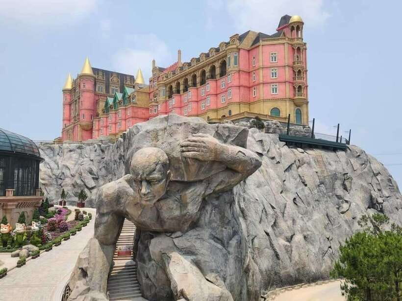 Visit Ba Na Hills & Golden Bridge Full Day With A Tour Guide - Fun at Fantasy Park