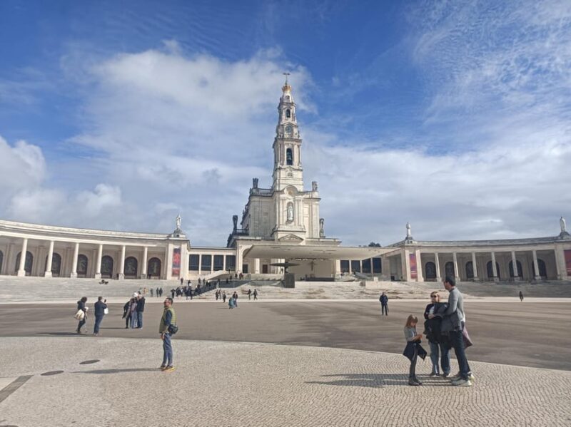 Visit Fátima, Nazaré and Óbidos - Key Points