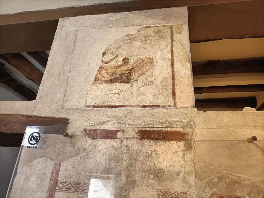Visit Pompeii and Enjoy the Winery - Key Points