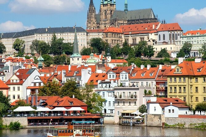 Visit Prague Castle & Lobkowicz Palace: Review - Exploring Prague Castle
