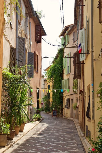 Visit Saint Paul De Vence, Antibes, and Cannes: 7-Hour Tour - Important Information