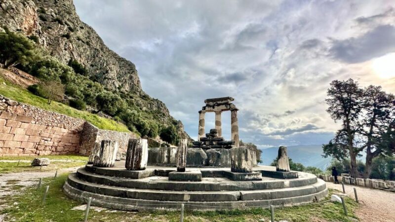 Visit Thermopylae & Delphi Navel of Earth Private Tour 8H - Itinerary Highlights