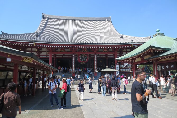Visit Tokyo City in Group With the Italian Speaking Guide Full Day - Exploring Tokyos Landmarks