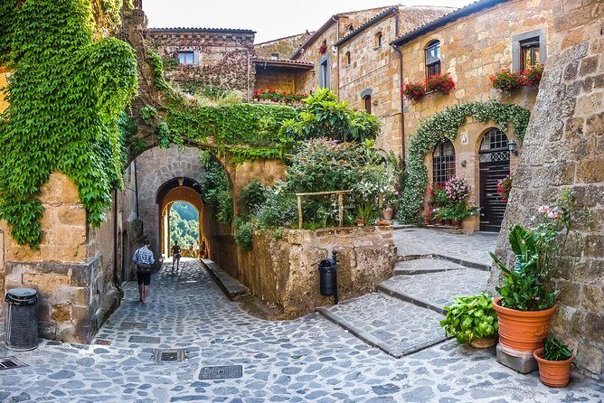 Viterbo and Tuscia: full-day private tour from Rome - FAQ