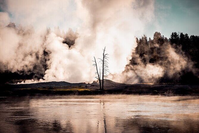 Volcanic Wonderland at Yellowstones Hot Springs and Geysers - Morning Pickup and Early Start