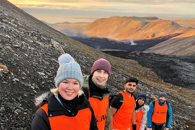 Volcano Eruption Site Hike & Reykjanes Tour From Reykjavik - Accessibility Information