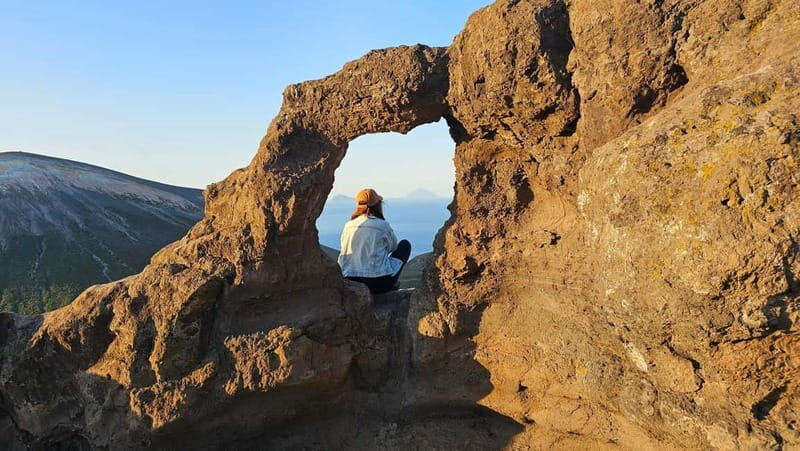 Volcano Island: Trekking among Volcanic Caves and Landscapes - An In-Depth Look at the Vulcano Trekking Tour