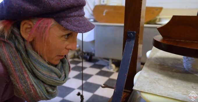 Volendam: 2.5-Hour Cheesemaking Workshop & Clog Making Tour - Frequently Asked Questions