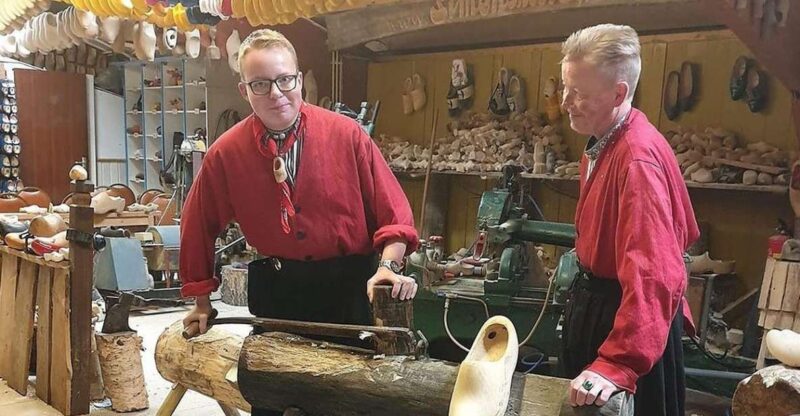 Volendam: 2-Hour Clogmaking Workshop and Cheese Tour - Customer Feedback