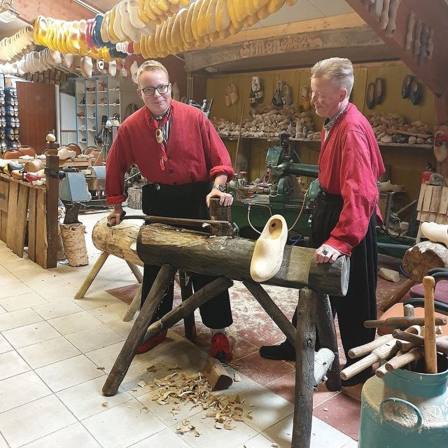 Volendam: 2-Hour Clogmaking Workshop and Cheese Tour - Directions to the Workshop