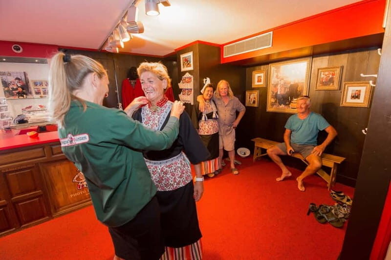 Volendam: Photo Opportunity in Traditional Dutch Costume - Frequently Asked Questions