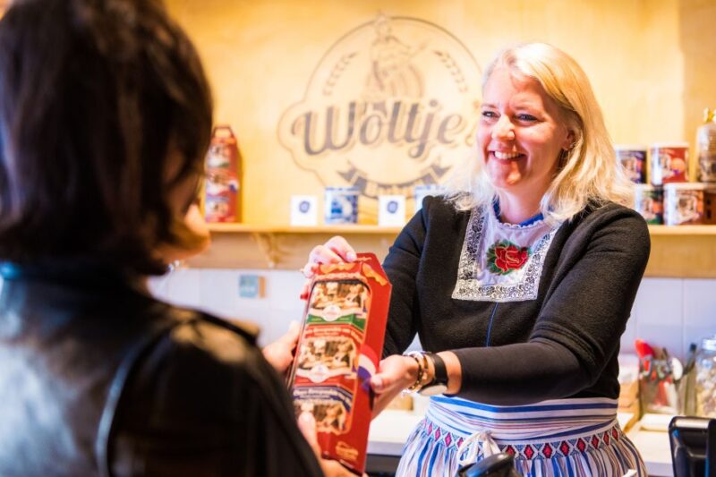 Volendam: Stroopwafel Experience With Tasting - Highlights of the Tasting