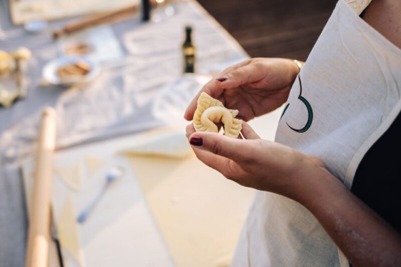 Volterra: Fresh Pasta Cooking Class at a Tuscan Farmhouse - Who Will Enjoy This Experience?