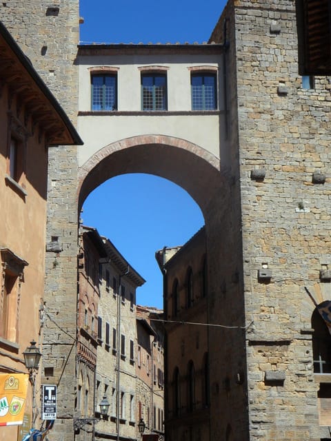 Volterra - Old Town Private Walking Tour - Key Points