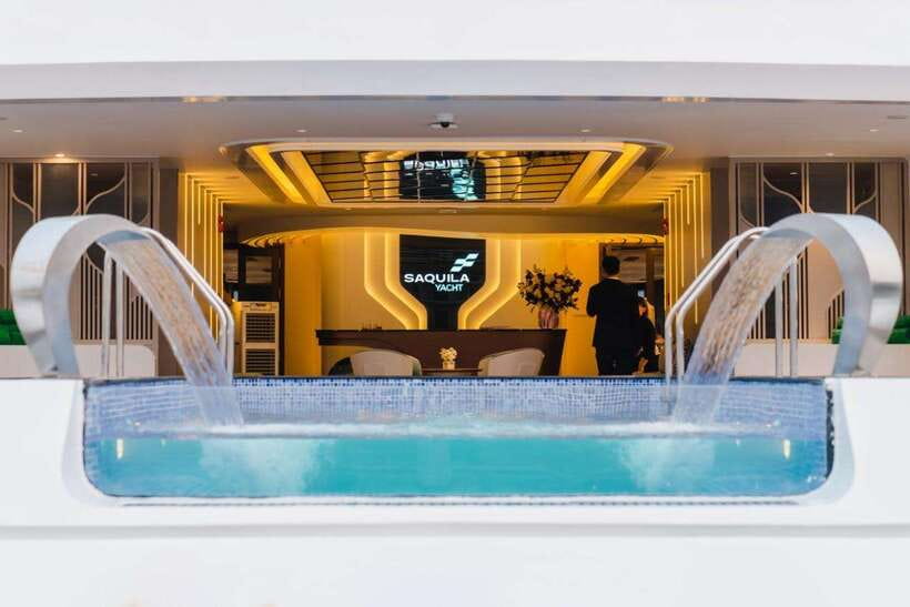 Voyage of Culture on Saquila Yacht Discover Bai Tu Long Bay - Exploring Bai Tu Long Bay