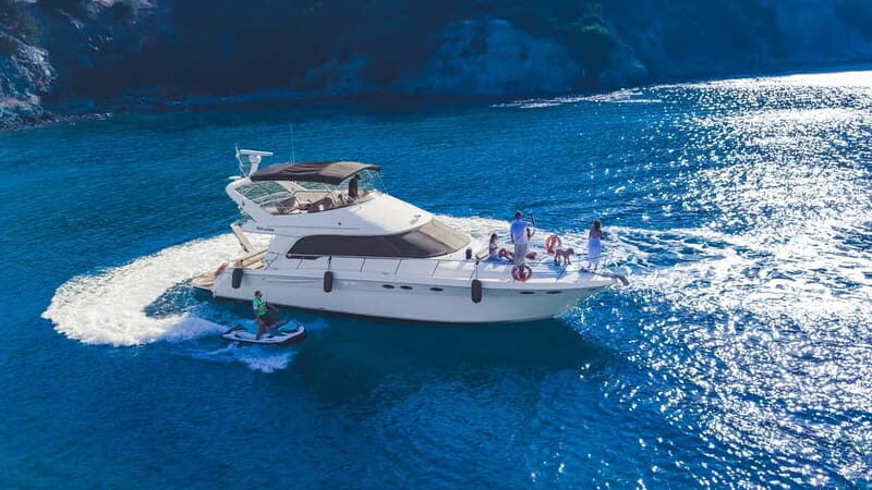 Voyager - Sea Ray 52 - Practical Tips for Your Yacht Day