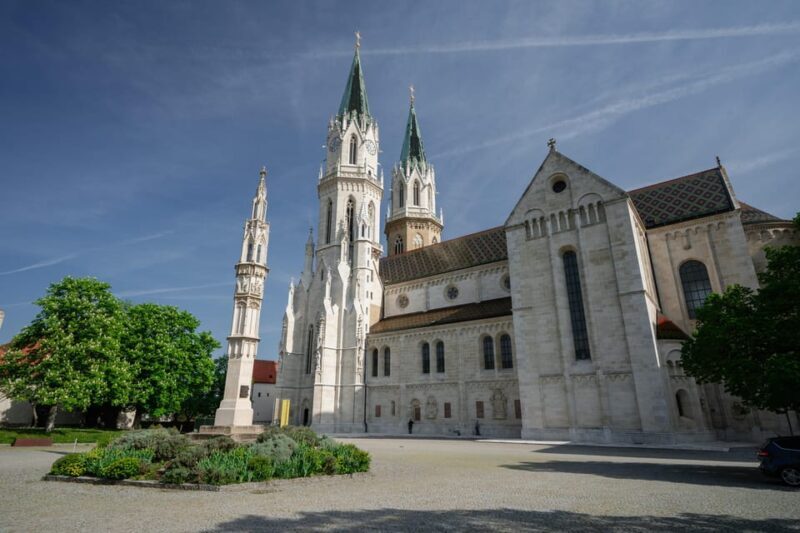 Wachau Valley: 3 Castles & Wine Private Guided Day Tour - Introduction