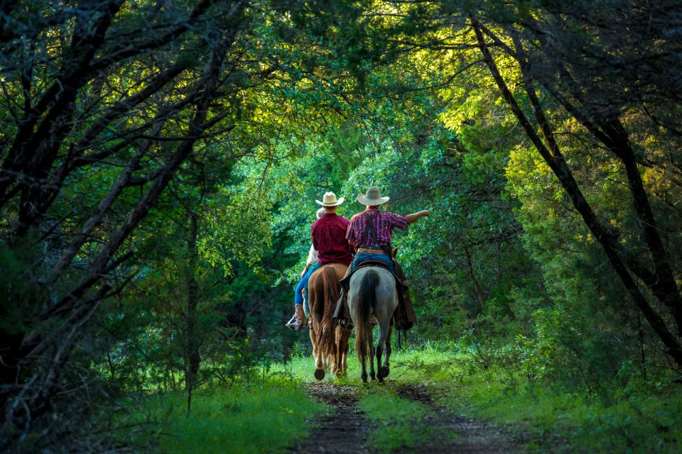 Waco: Sunset Horseback Ride - Scenic Overlook Experience
