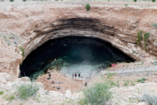 Wadi Shab and Bimmah Sinkhole Full Day Tour - Inclusions and Amenities