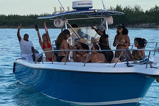 Wahoo Charters 28ft Yacht Full Day Charter Nassau Bahamas - Scuba Diving and Snorkeling
