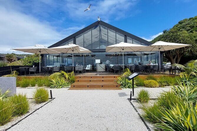 Waiheke Island: Afternoon Wine Affair with Ocean Front Lunch - The Value of the Experience