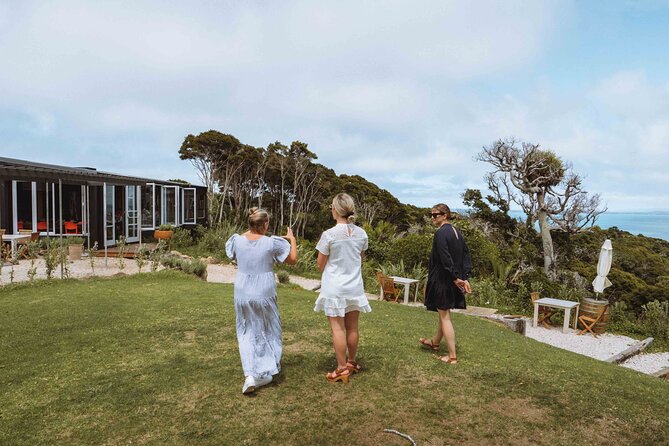 Waiheke Island Scenic Tour With Wine Tastings - Traveler Reviews