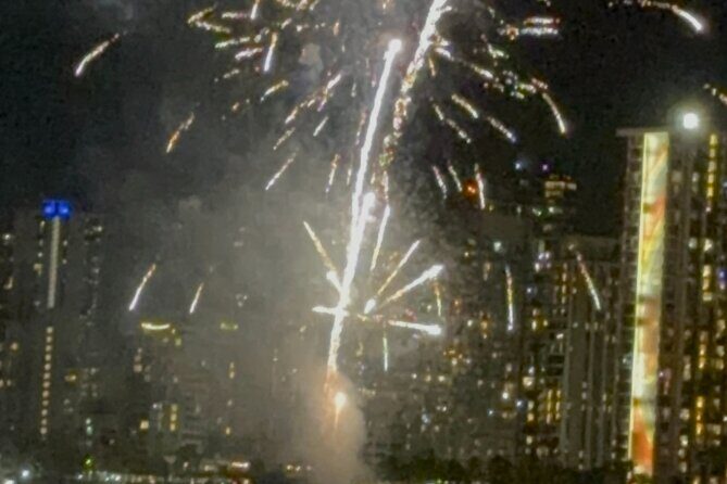 Waikiki Beach Catamaran Friday Night Fireworks Tour - Authentic Traveler Perspectives