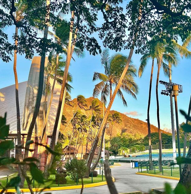 Waikiki Beaches and Royalty: A Self-Guided Audio Tour - Appreciating Art and Culture