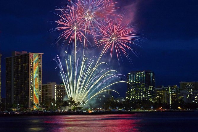 Waikiki Friday Walking Tour. Fireworks! Treats! Some Hula Show! - Meeting Point and Schedule