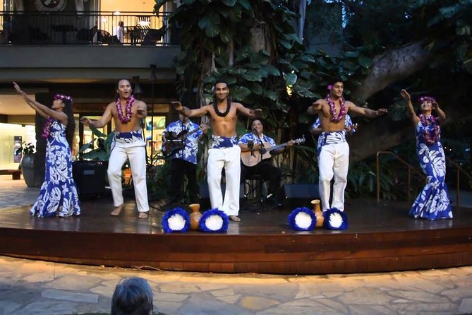 Waikiki Friday Walking Tour. Fireworks! Treats! Some Hula Show! - Landmarks Along the Route