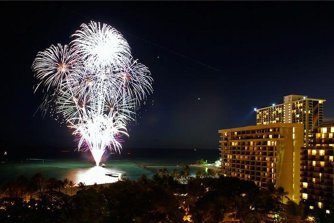 Waikiki Friday Walking Tour. Fireworks! Treats! Some Hula Show! - Traveler Reviews and Feedback