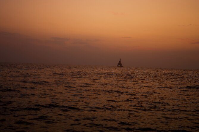 Waikiki Sunset Boat Cruise - Who Should Consider This Cruise?