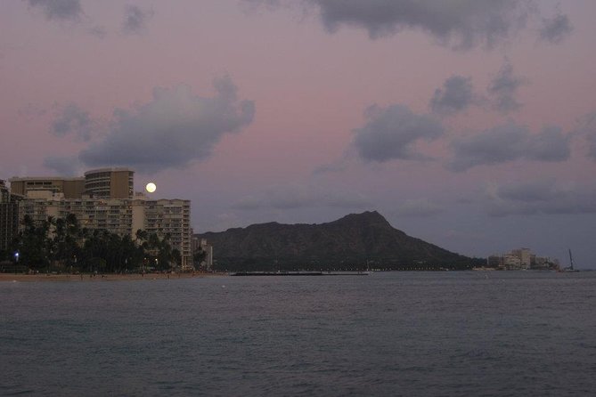 Waikiki Sunset Cocktail Cruise Including Drinks and Appetizers - Highlights