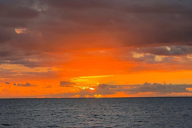 Waikiki Sunset Cruise with Boat Stabilizer - Value and Why It Works