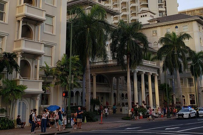 Waikiki Walking Tour, Treats, Free Video and Pics! - The Personalized Video and Photos