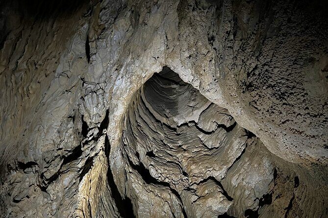 WAITOMO - Twin Caves Discovery - Private Day Tour from Auckland - FAQs