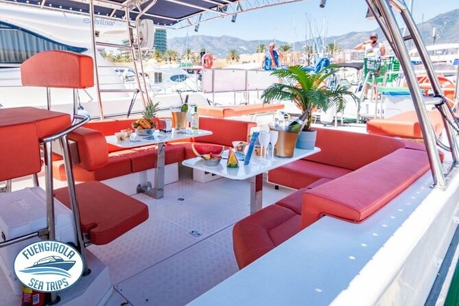 Walk and Dolphin Watching in Fuengirola + 1 Drink - The Sum Up