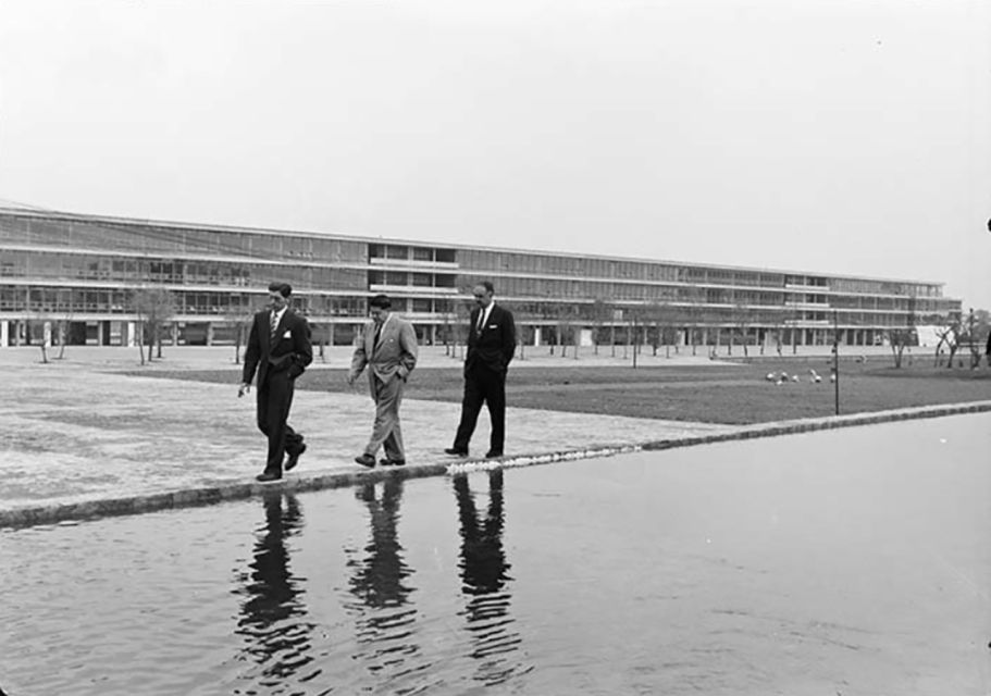 Walk Around UNAM Campus, a UNESCO World Heritage Site - Meeting Point