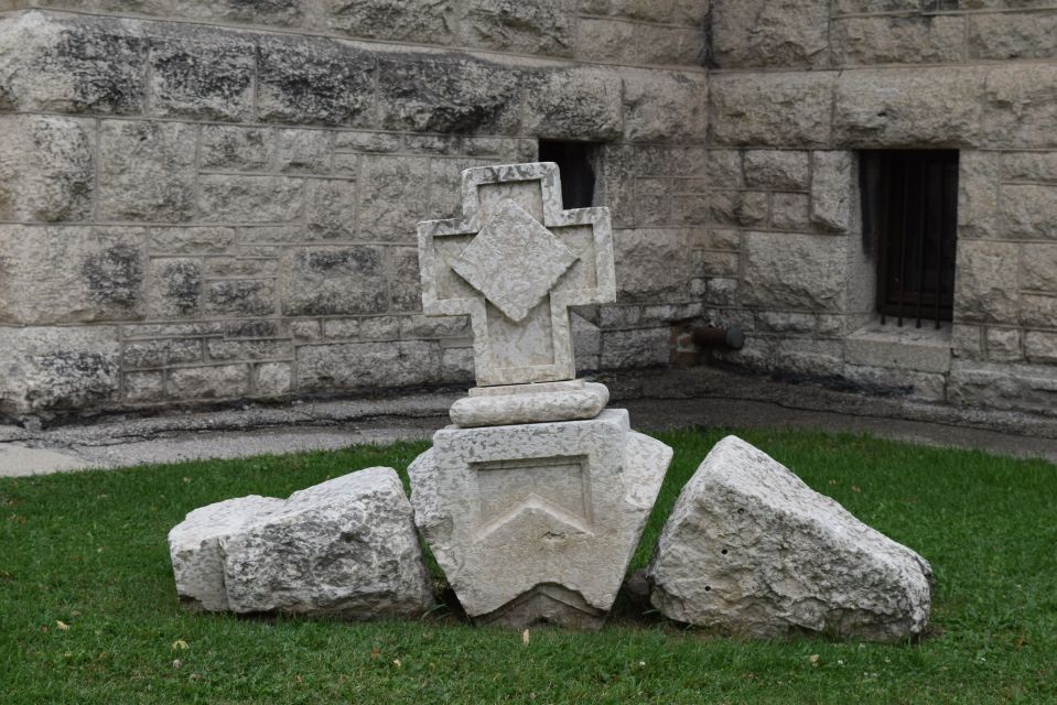 Walk Downtown Winnipeg With 4 Unique Smartphone Audio Tours - Highlights of Winnipegs Wealthy Beginnings