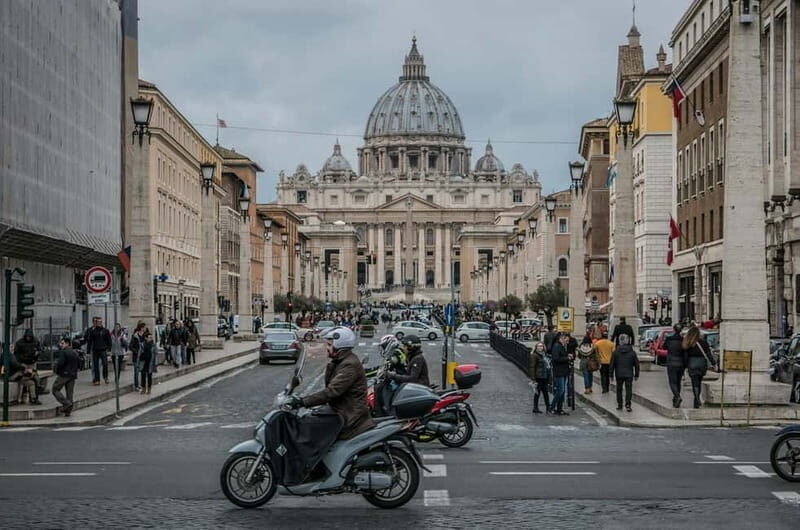 Walk in the Heart of Rome: The squares, the eternal history - Exploring Rome’s Central Charm in 2.5 Hours