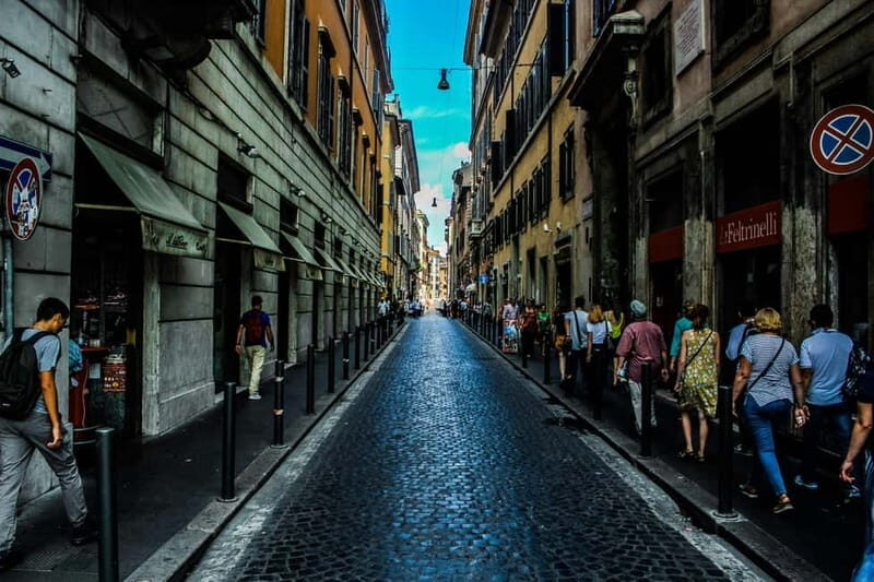 Walk in the Heart of Rome: The squares, the eternal history - FAQ