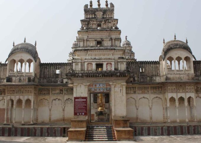 Walk of Divinity Pushkar (2 Hours Guided Walking Tour) - Cultural Immersion in Bazaars