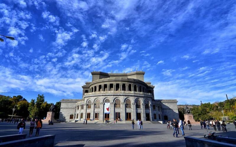 Walking City Tour in Yerevan with 10 yo Brandy & 5 Wines - A Closer Look at the Tour Itinerary