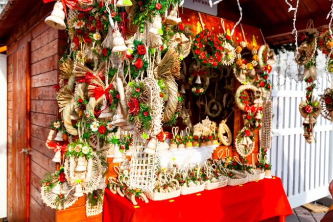 Walking Guided Christmas Tour in Bucharest - Local Insights